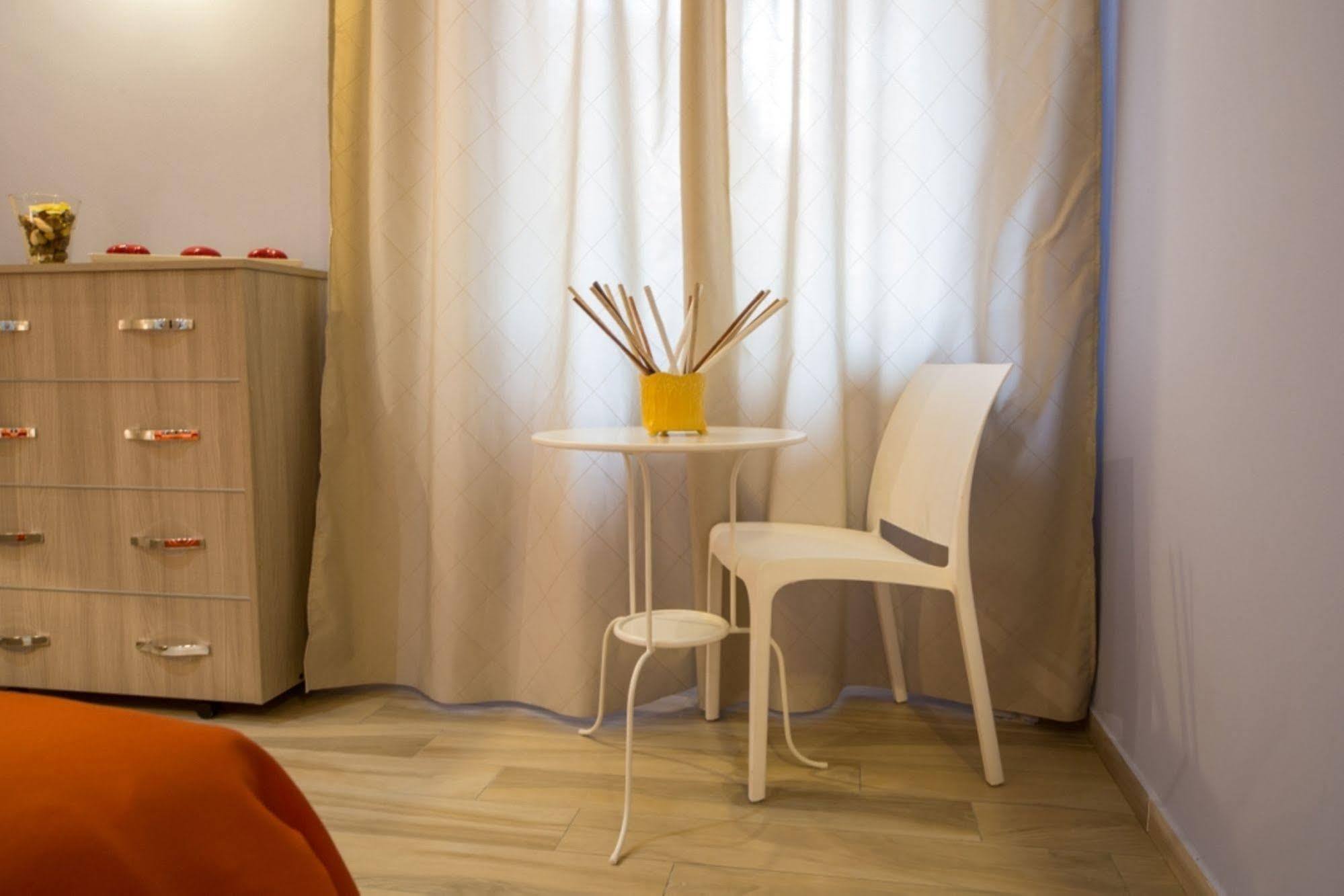 Mikale Rooms Rome Buitenkant foto
